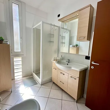 Apartment Design District Tortona-solari, Metro M4, Mudec - 2 Bathrooms *